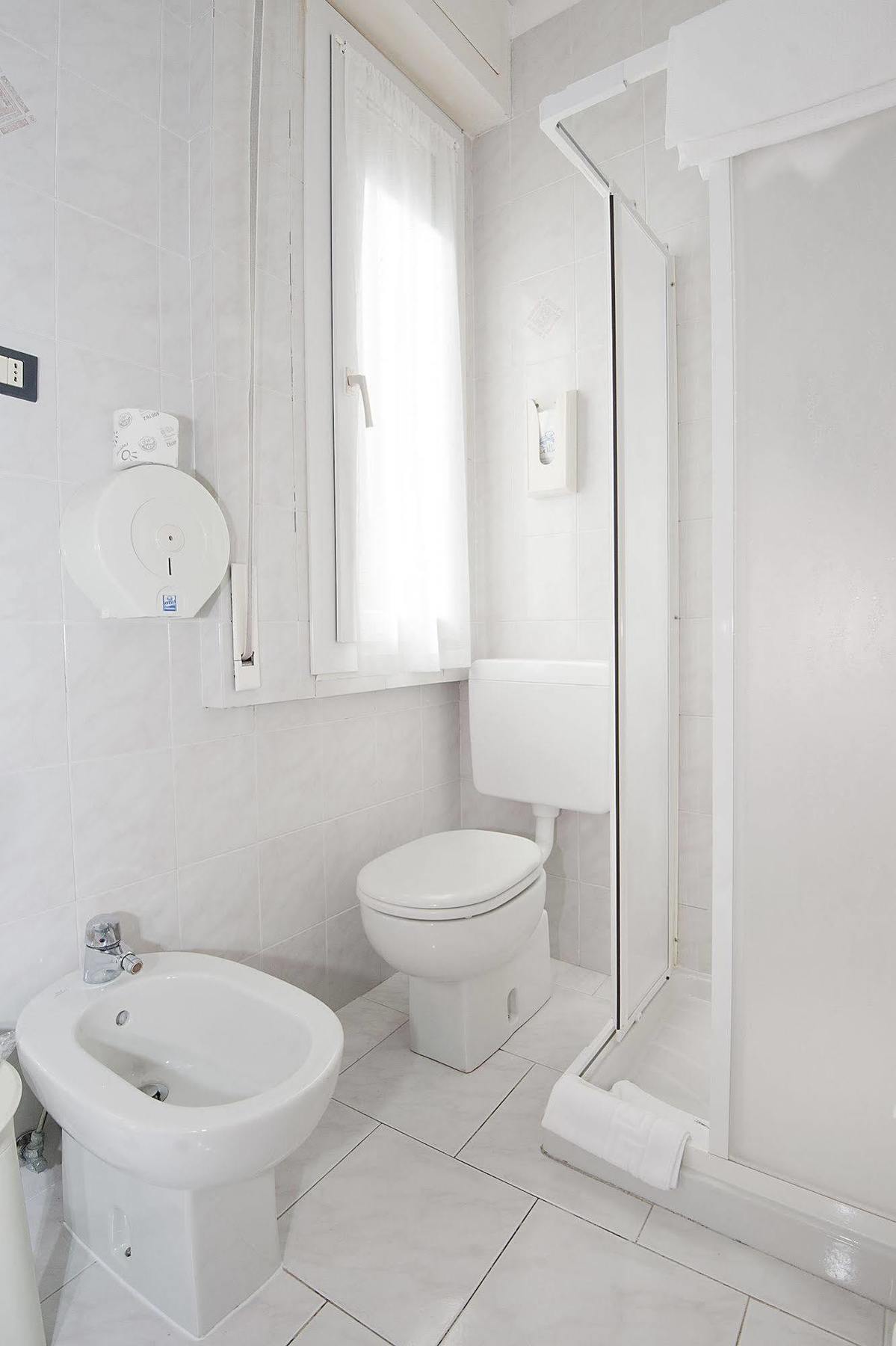 Hotel Nella 3*