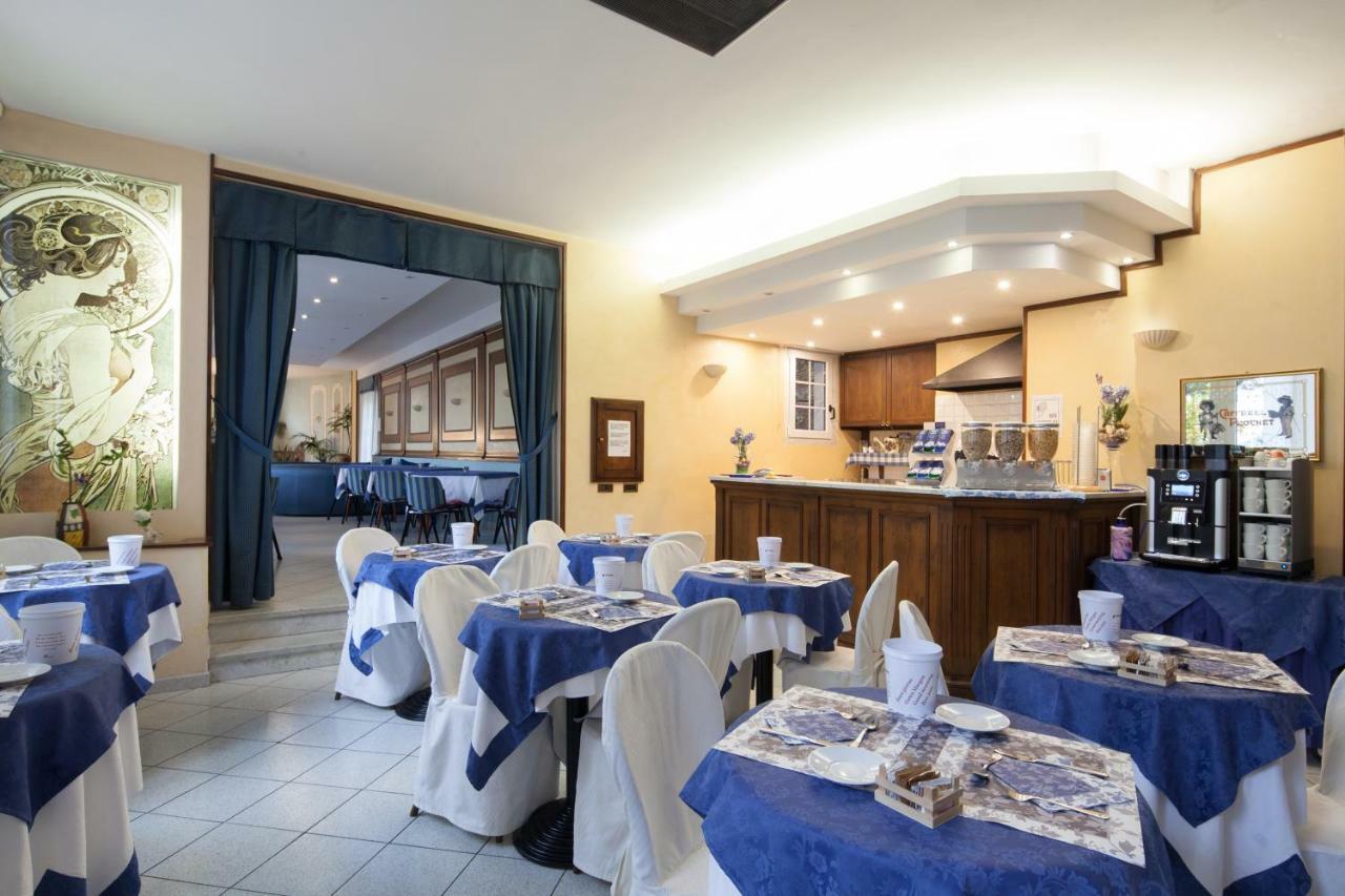 Nella Hotel