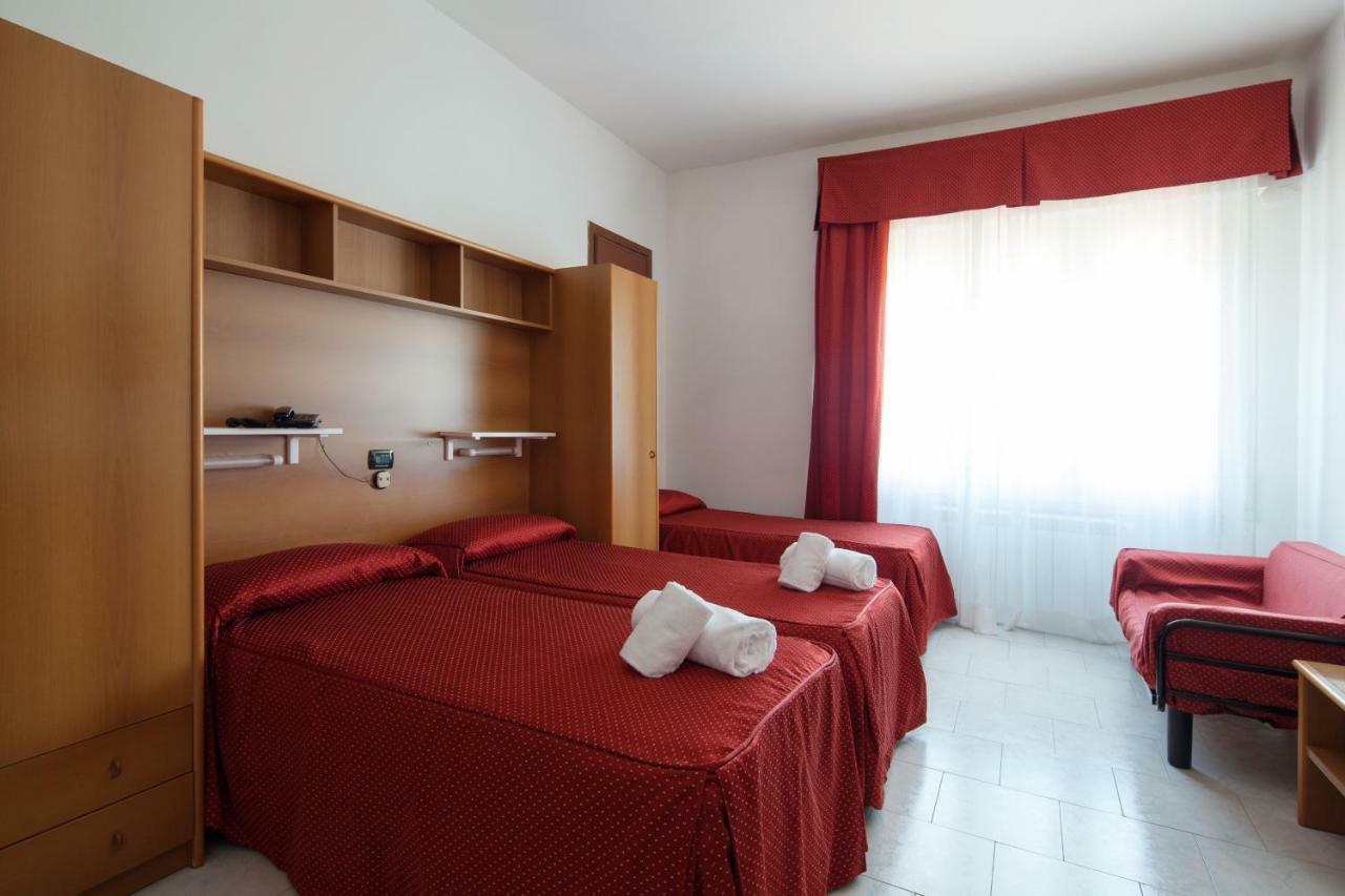 Hotel Nella 3*