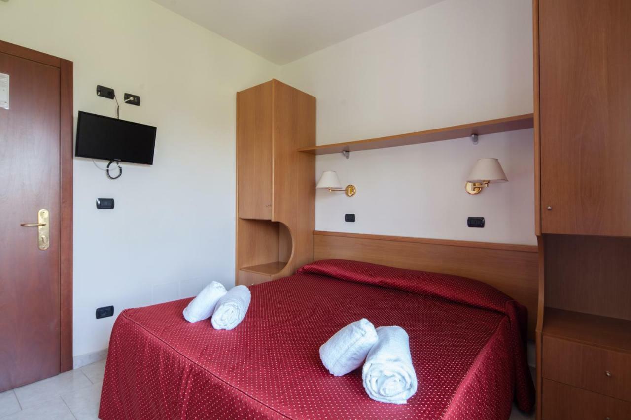 Nella Hotel 3*