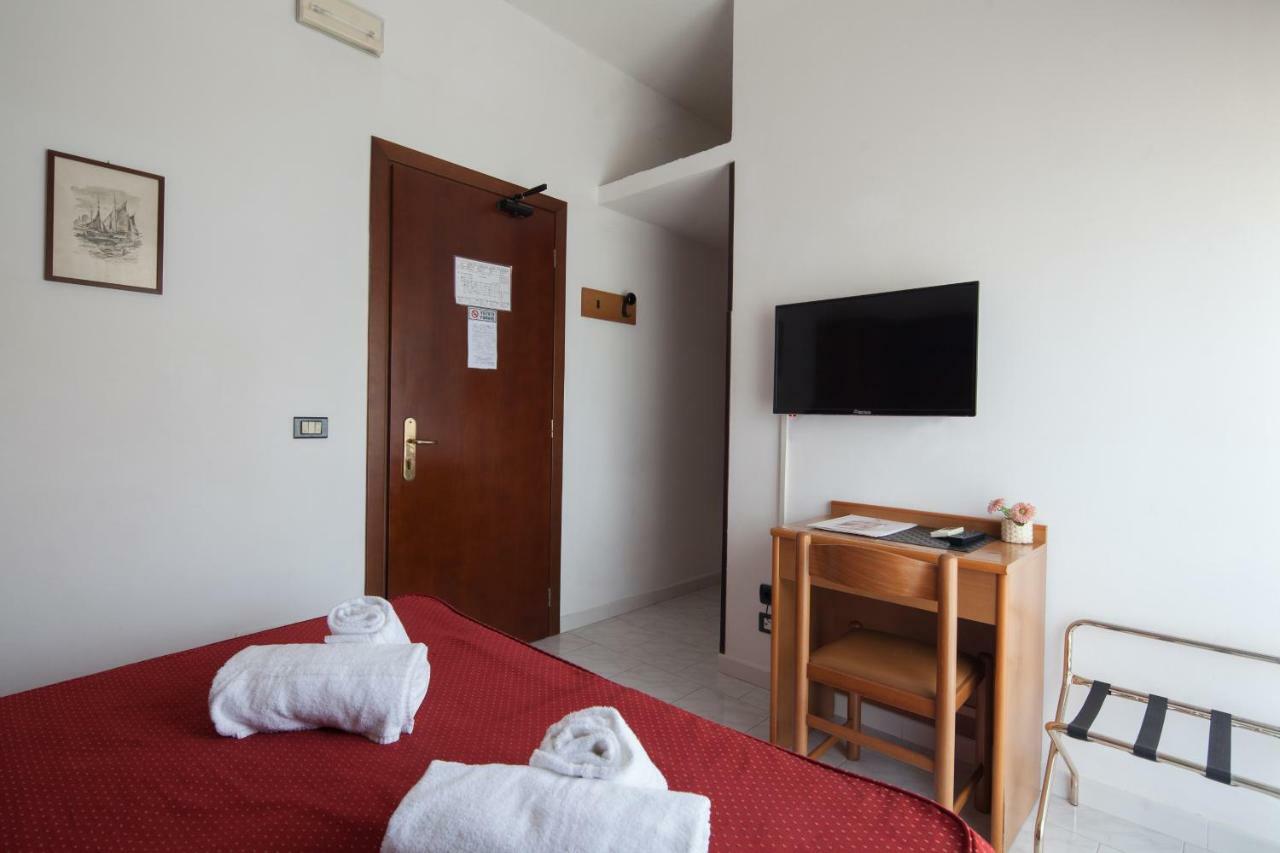 Nella Hotel 3*